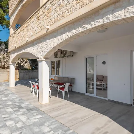Morena Appartement Makarska